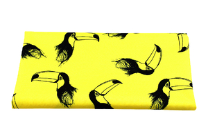 Tissu imperméable - toucans sur jaune