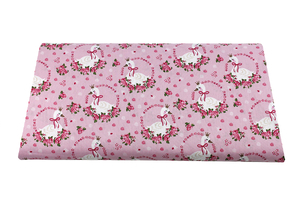 Tissu d'habillement en coton - Popeline - Cygnes dans les couronnes - rose clair