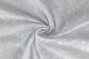 Tissu coton brodé - camomille - blanc