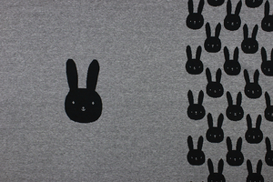 Panel - Jacquard-Strickwaren - schwarze Kaninchen auf Grau