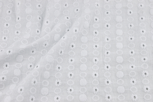 Tissu coton brodé - cercles - blanc 