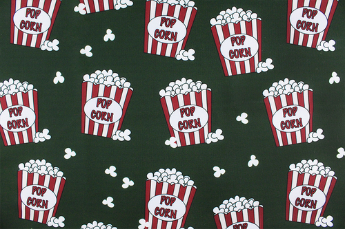 3 popcorn na zieleni k.jpg
