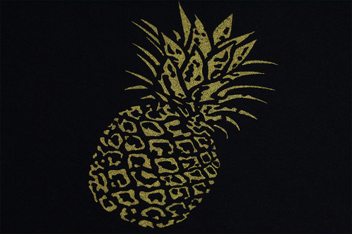 4 złote ananasy na ciemnym granacie.jpg
