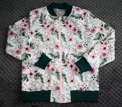 kwiaty w lisciach.jpg